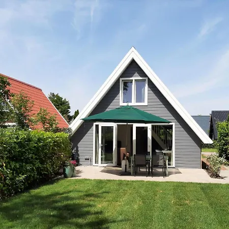 Stylish By The Sea Holiday home *