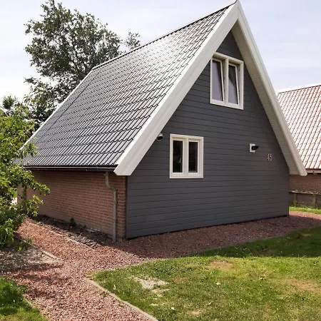 Stylish By The Sea *