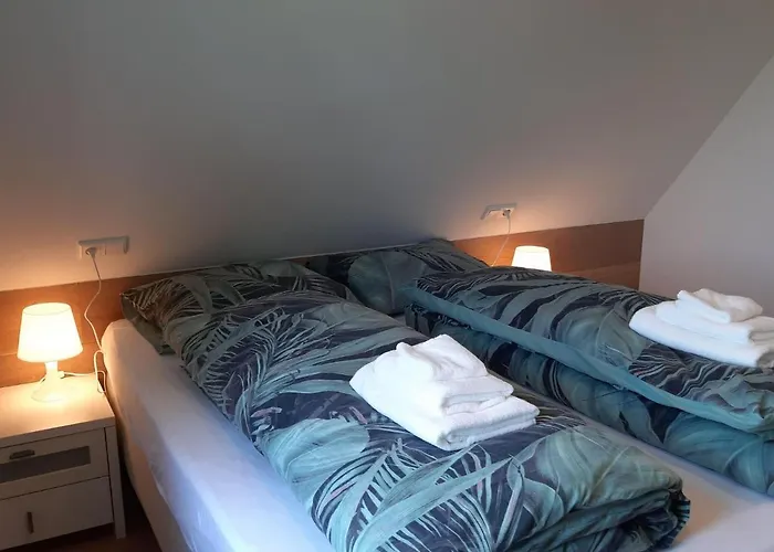 Stylish By The Sea *