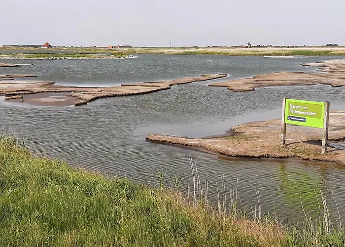 Дом отдыха Stylish By The Sea *