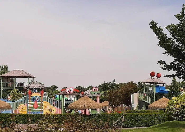 Stylish By The Sea Tuitjenhorn