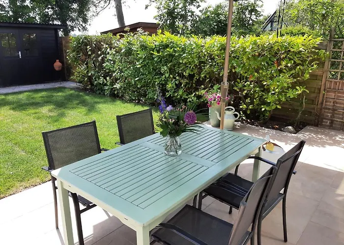 Vakantiehuis Stylish By The Sea Tuitjenhorn